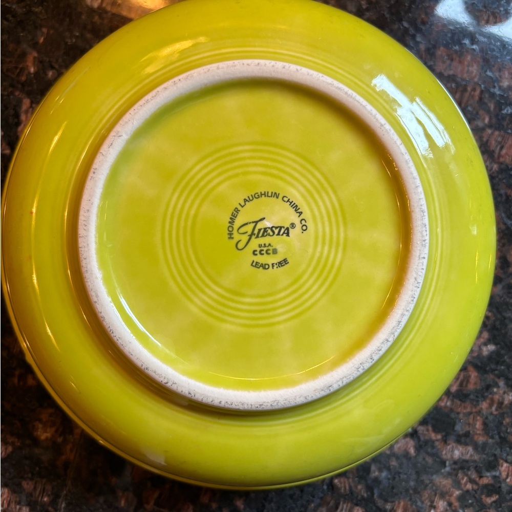 Fiesta Lime Green Large Bowl - Picture 4 of 4
